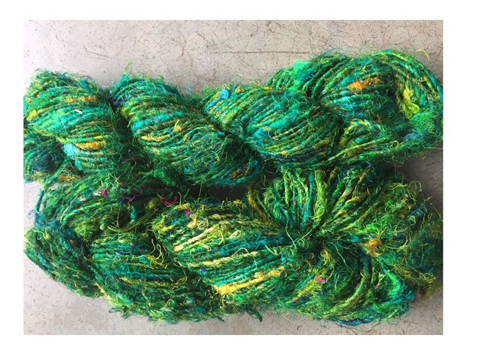 Recycled Silk Yarn single Color 1
