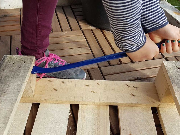 How To Build A Planter Box From Pallets